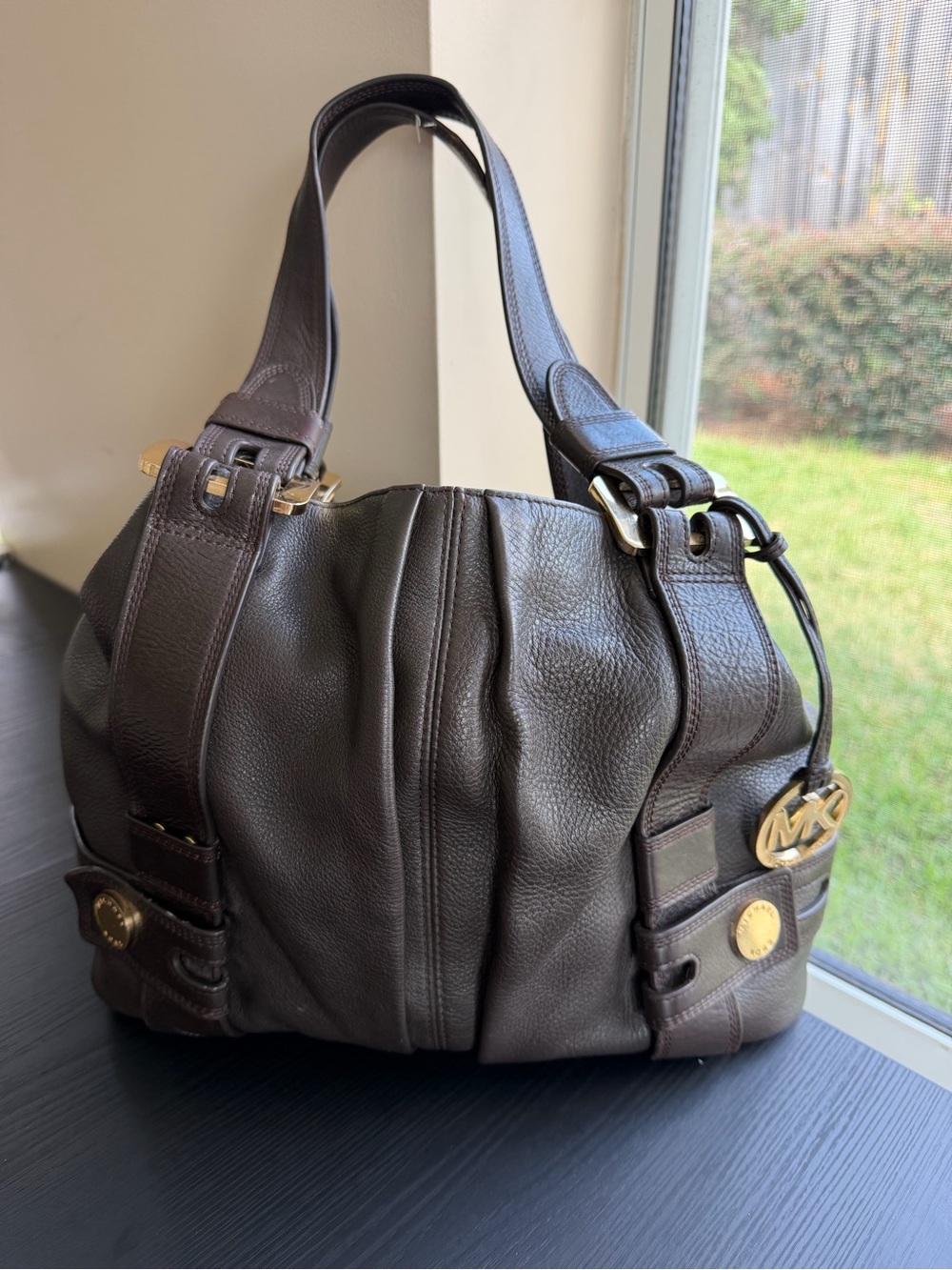 Michael Kors Brown Pebbled pLeather Slouchy Shoulder Bag Tote Gold Hardware